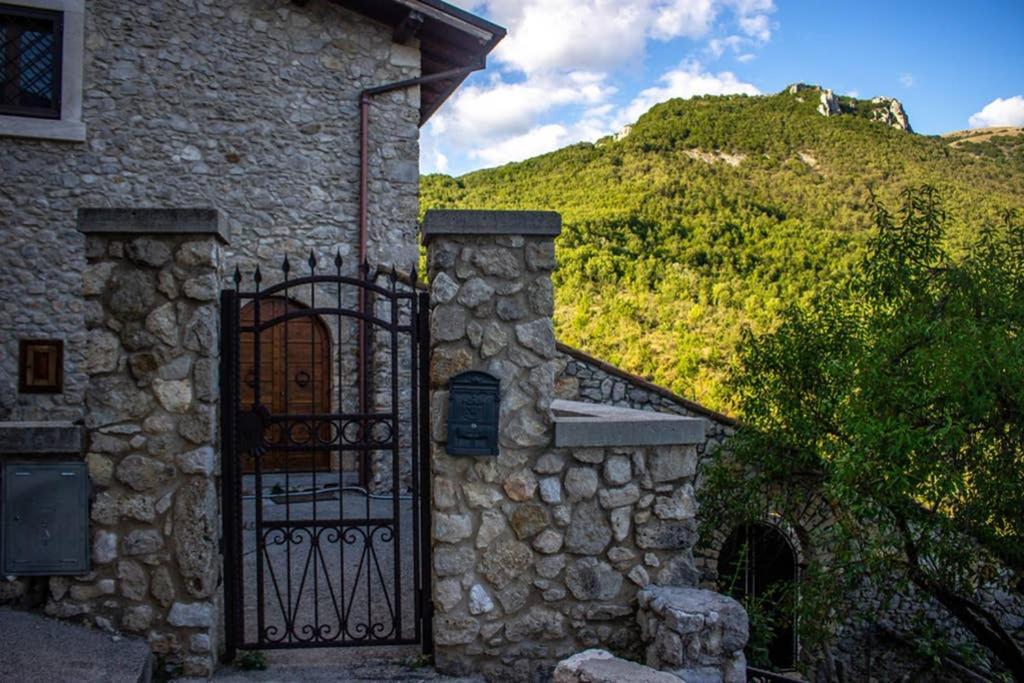 La Caprareccia Villa Fiumata Buitenkant foto